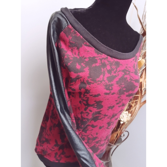 $5•ADD•ON• Volcom | Splattered Print Sweater - Picture 2 of 5